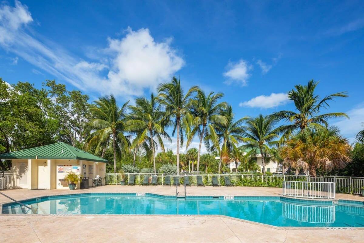 Tortuga Suite At Sunrise Suites Resort - Heated Pool, Hot Tub & Free Parking Key West Eksteriør billede