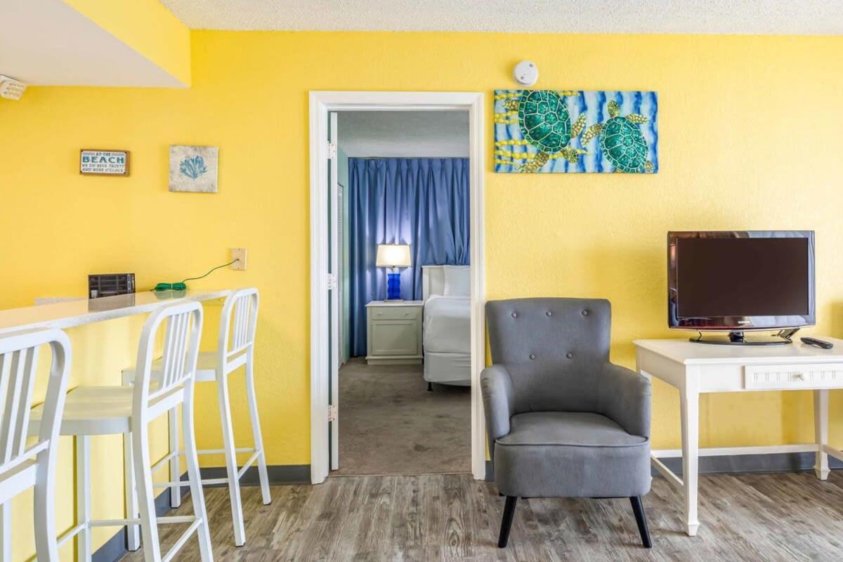 Tortuga Suite At Sunrise Suites Resort - Heated Pool, Hot Tub & Free Parking Key West Eksteriør billede